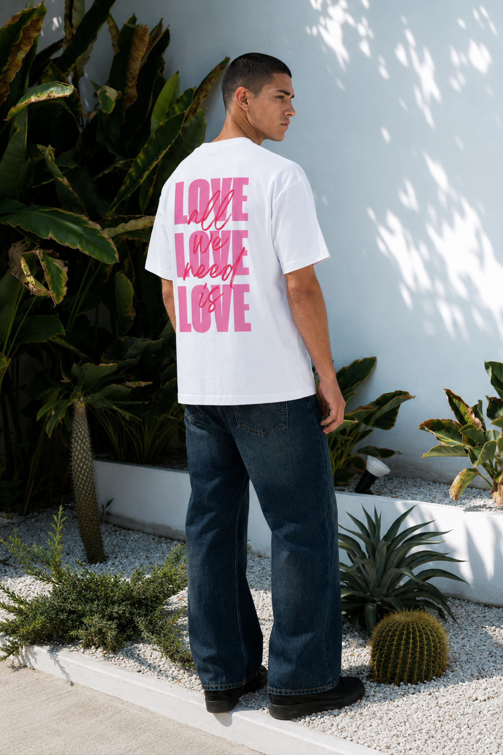 ALL WE NEED IS LOVE OVERSIZED T-SHIRT